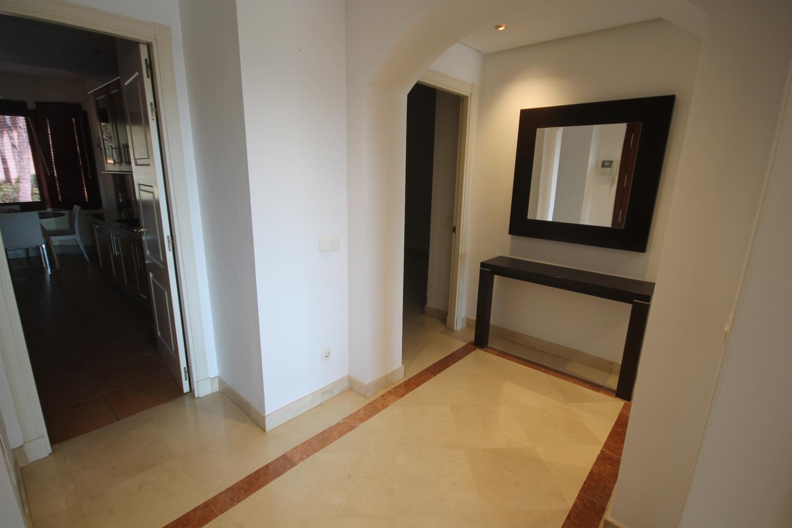 Apartamento en venta en Rio Real-Los Monteros (Marbella)